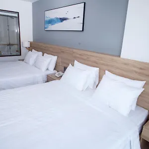 Lily Hotel